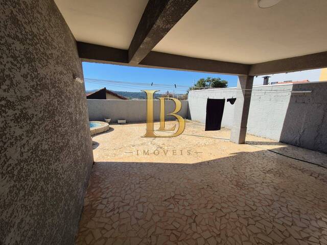 Casa para Venda em Atibaia - 2