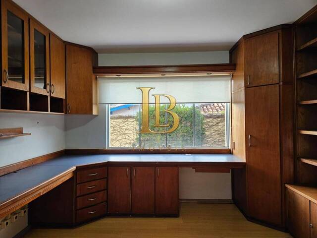 Casa para Venda em Atibaia - 3