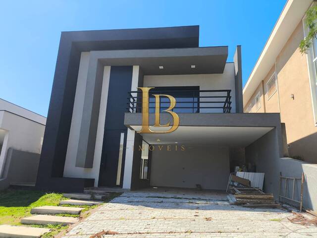 Casa para Venda em Atibaia - 3