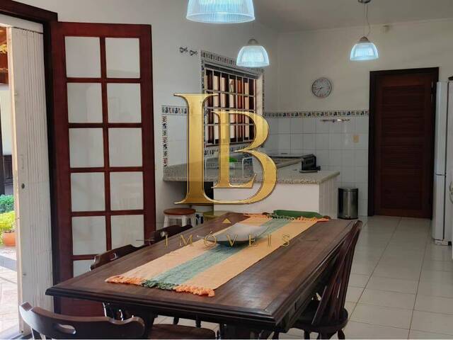 Casa para Venda em Atibaia - 3